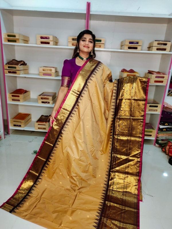 40% offer primeme gadwal silk saree
